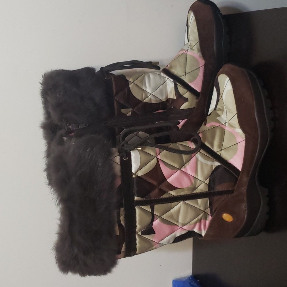 Sasha Coach Winter Boots size 8 1/2
